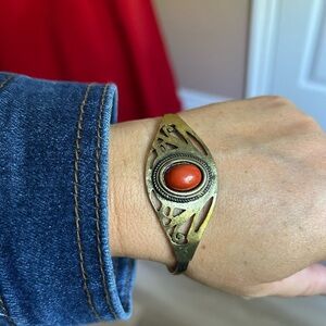 4/$100 Gold and orange Women's brass Bracelet 7.5 inches 🧡
